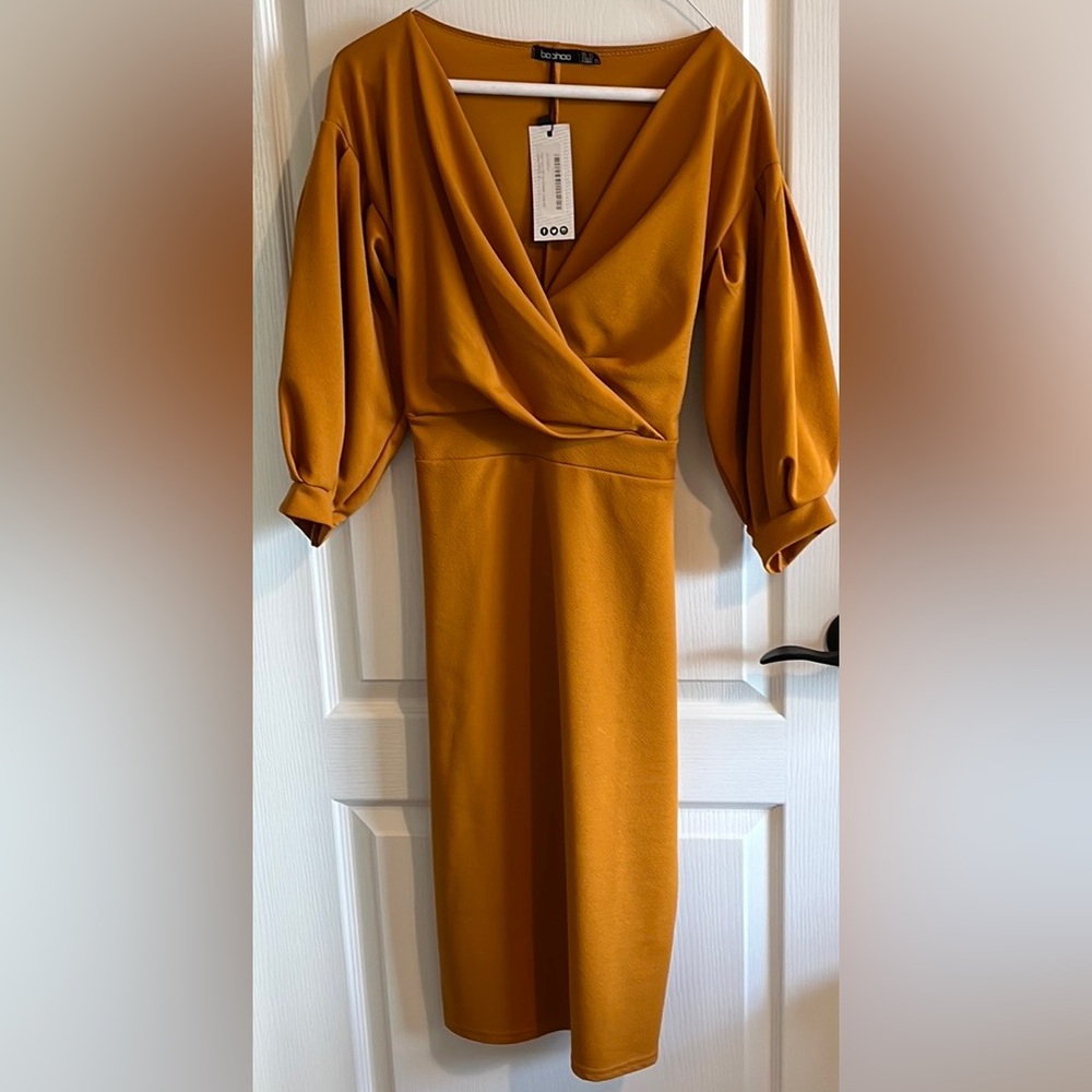 Chic Boohoo faux wrap dress with puff sleeves in gold yellow Size 14 US